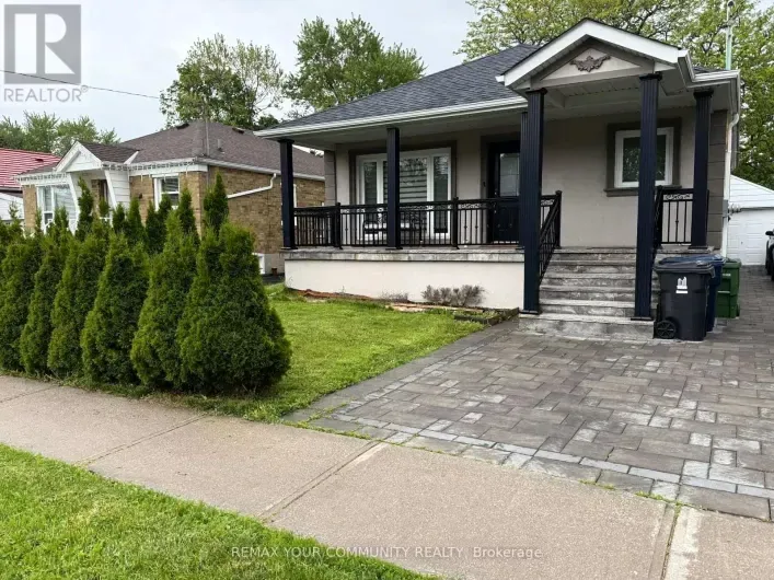 LOWER - 100 ELLINGTON DRIVE, Toronto