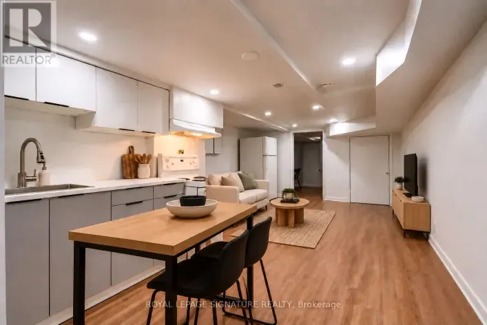 LOWER - 1043 OSSINGTON AVENUE, Toronto