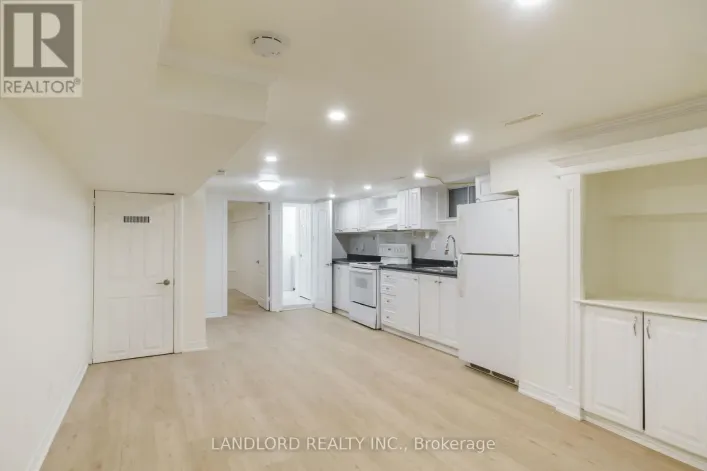 LOWER - 107 NAIRN AVENUE, Toronto