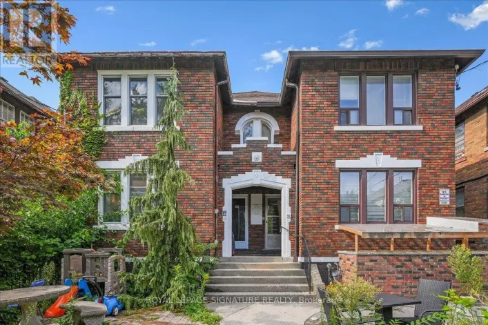 LOWER - 12 CASTLE VIEW AVENUE, Toronto