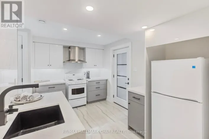 LOWER - 12 TOWER COURT, Bradford West Gwillimbury