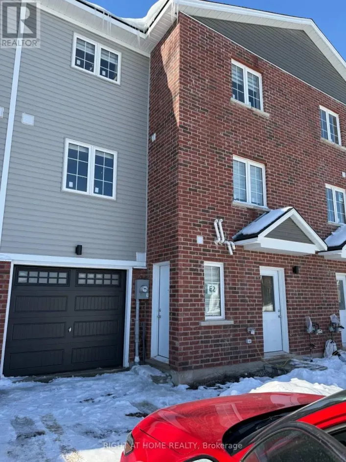 LOWER - 133 HIGHRIVER TRAIL, Welland