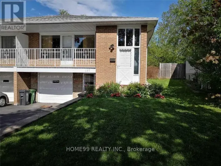 LOWER - 137 PINEWAY BOULEVARD, Toronto