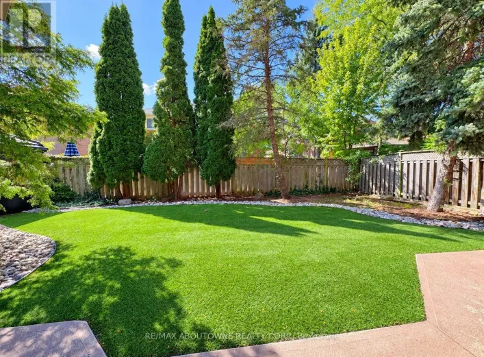 LOWER - 1374 HERITAGE WAY, Oakville