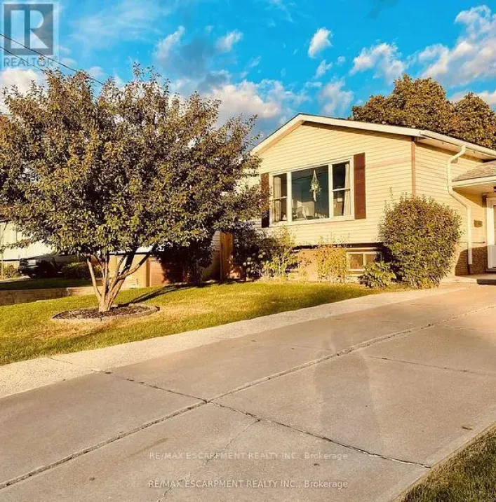 LOWER - 143 HIGHRIDGE AVENUE, Hamilton