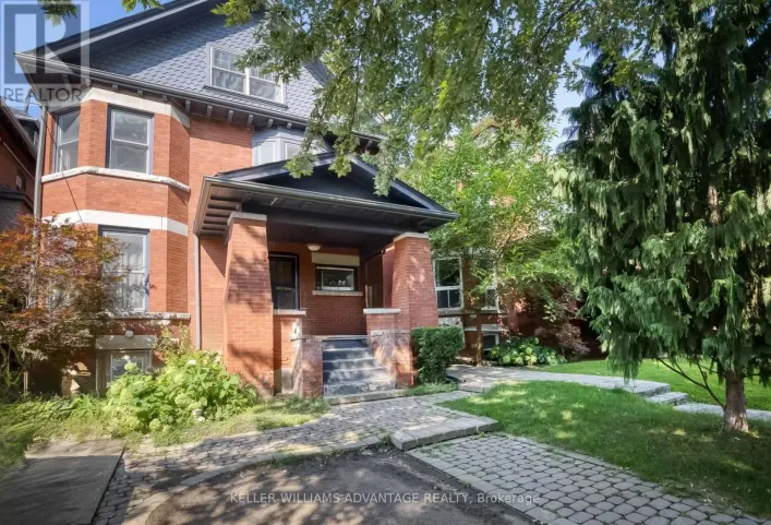 LOWER - 146 MADISON AVENUE, Toronto