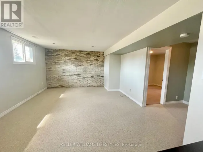 LOWER - 1463 STONEYBROOK CRESCENT, London North