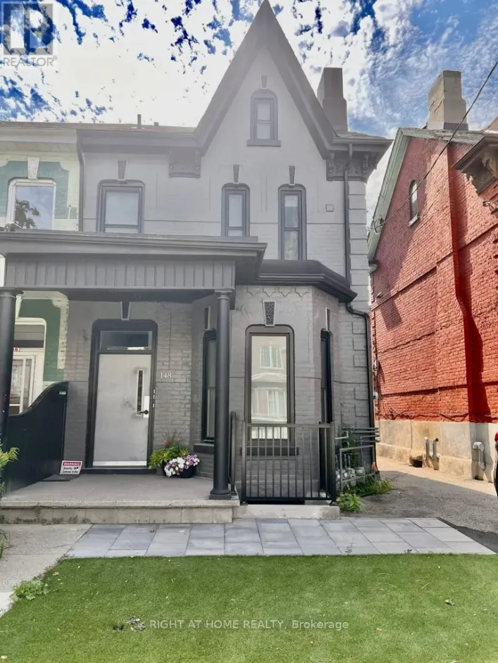 LOWER - 148 DOVERCOURT ROAD, Toronto
