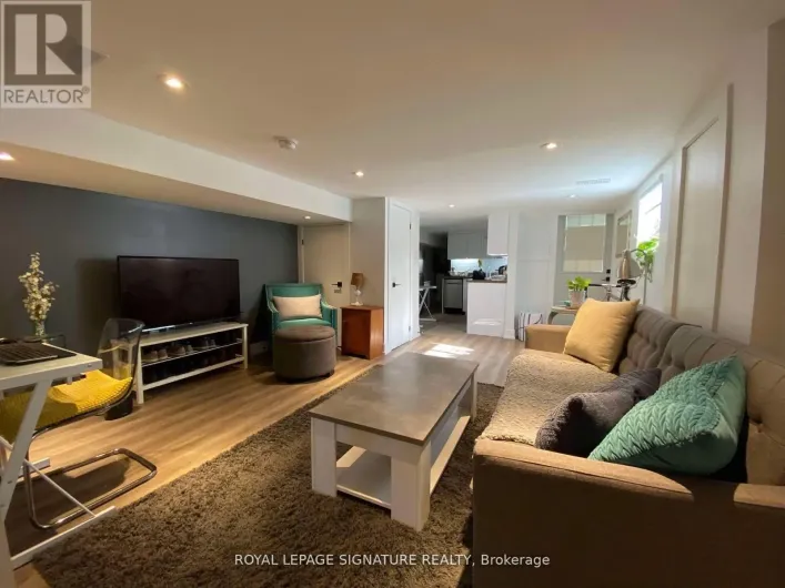 LOWER - 17 CLAREMONT STREET, Toronto