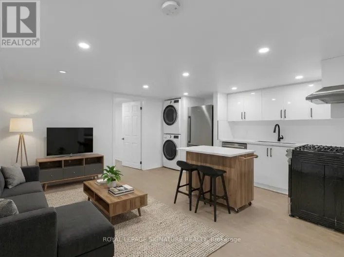 LOWER - 179 BEATRICE STREET, Toronto