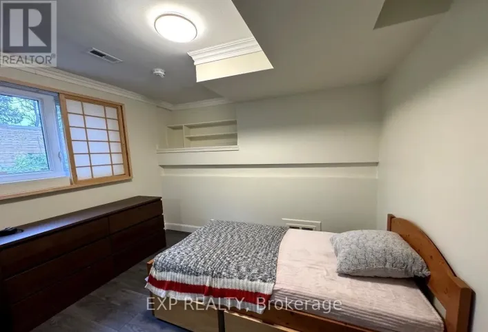 LOWER - 18 GREENLAND ROAD, Toronto