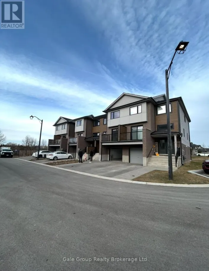 LOWER - 182-7 BRIDGE CRESCENT, Minto