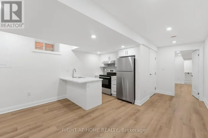 LOWER - 187 OAK AVENUE, Hamilton