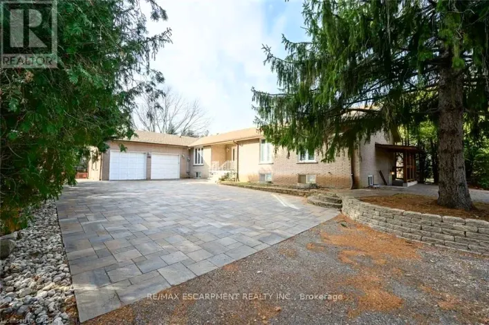 LOWER #2 - 347 YORK ROAD, Burlington