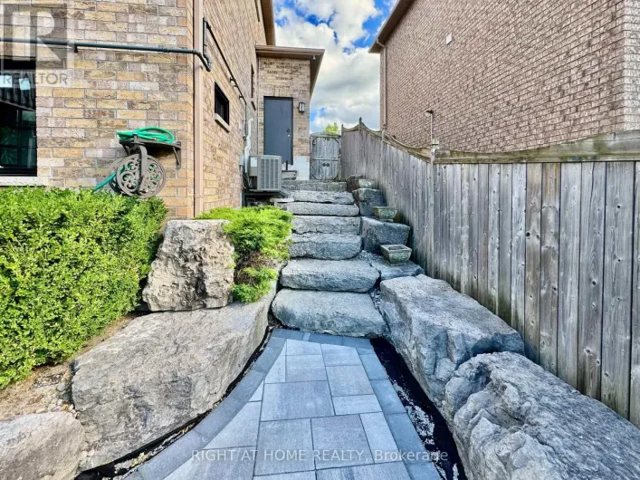 LOWER - 20 PRINCE OF WALES DRIVE, Barrie