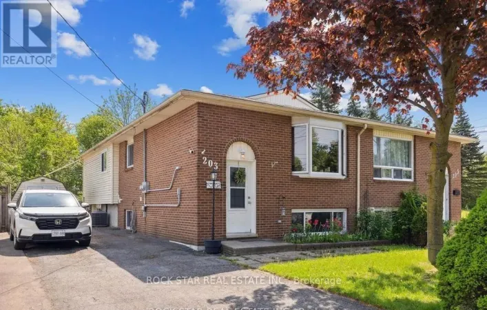 LOWER - 203 COMMERCIAL STREET, Welland