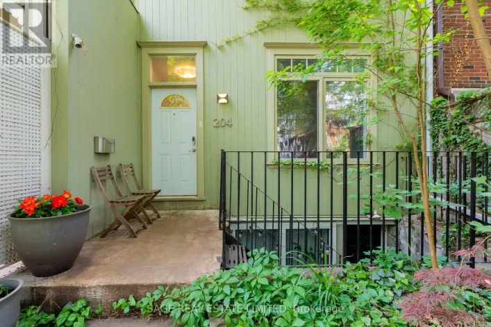 LOWER - 204 BERKELEY STREET, Toronto