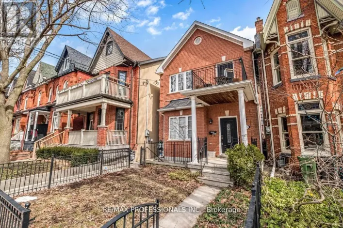 LOWER - 213 MAJOR STREET, Toronto