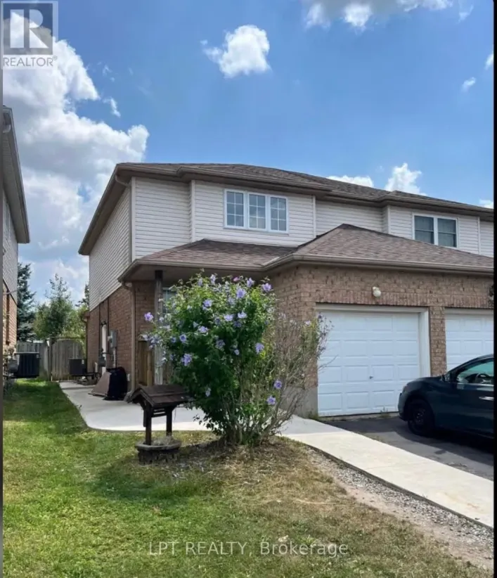 LOWER - 26 ACTIVA AVENUE, Kitchener