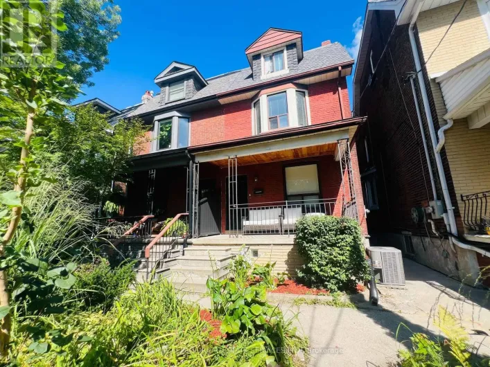 LOWER - 263 GRACE STREET, Toronto