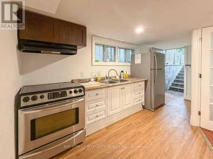 LOWER - 275 ESTELLE AVENUE, Toronto