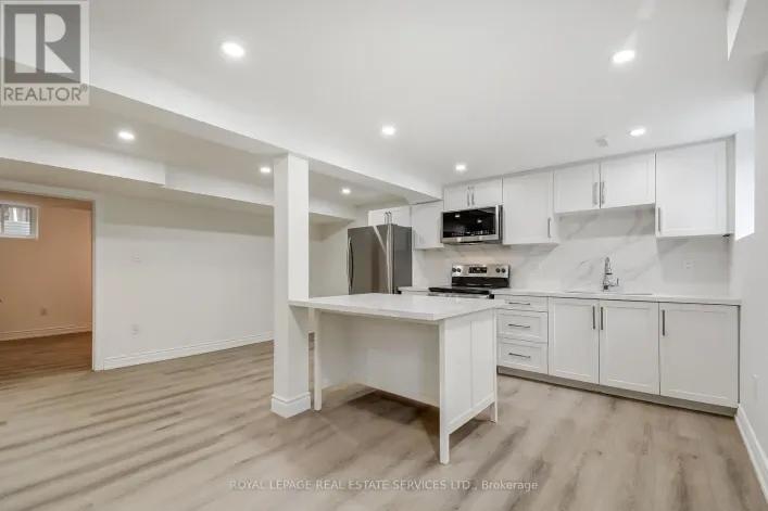 LOWER - 277 MISSISSAGA STREET, Oakville