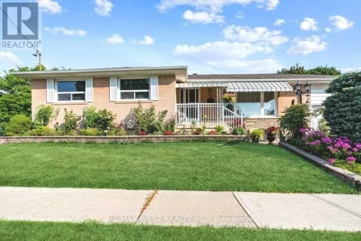 LOWER - 28 PARAGON ROAD, Toronto