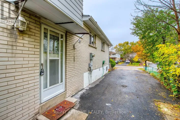 (LOWER) - 2835 HOLLINGTON CRESCENT, Mississauga