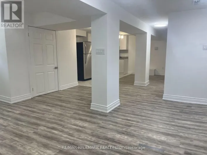 LOWER - 29 SAVONA DRIVE, Toronto