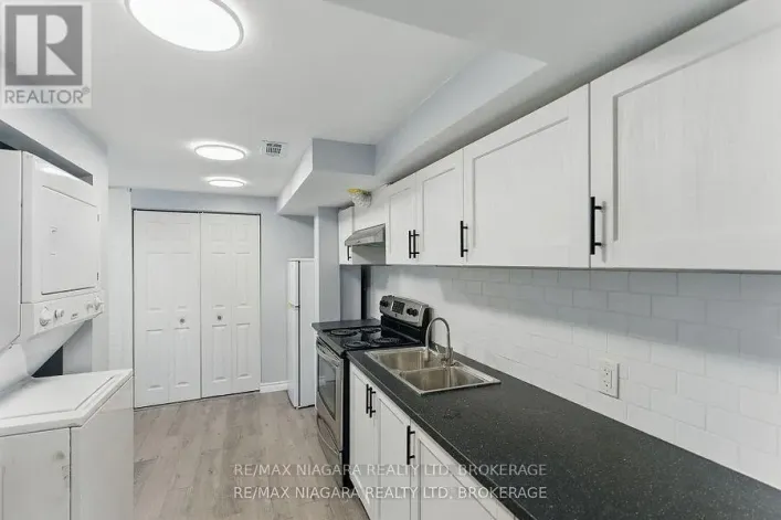 LOWER - 290 SCHOLFIELD AVENUE S, Welland