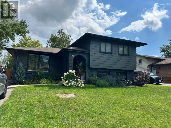 LOWER - 30 COLONIAL STREET, Welland