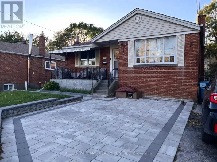 LOWER - 30 GLEN EVEREST ROAD, Toronto