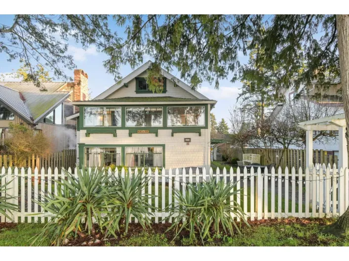 LOWER 3043 O'HARA LANE, Surrey
