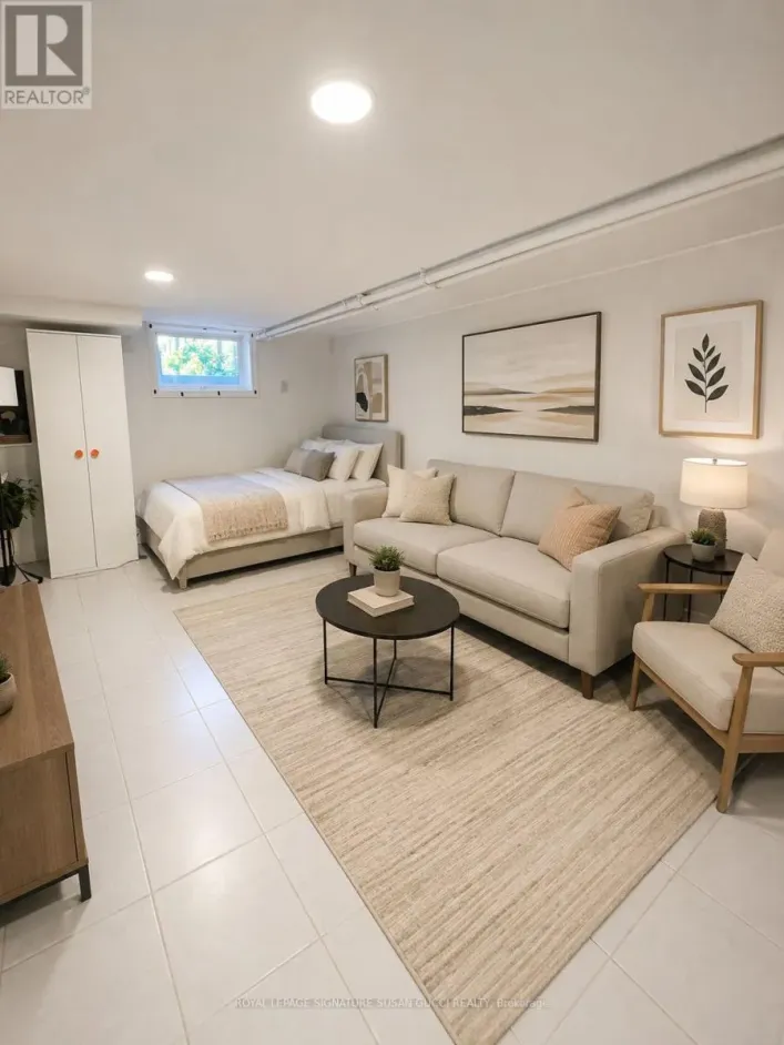 LOWER - 31 LESMOUNT AVENUE, Toronto