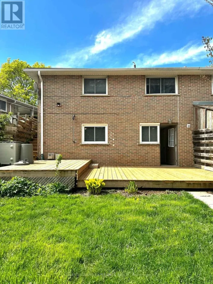 LOWER - 33 DAPHNE CRESCENT, Barrie