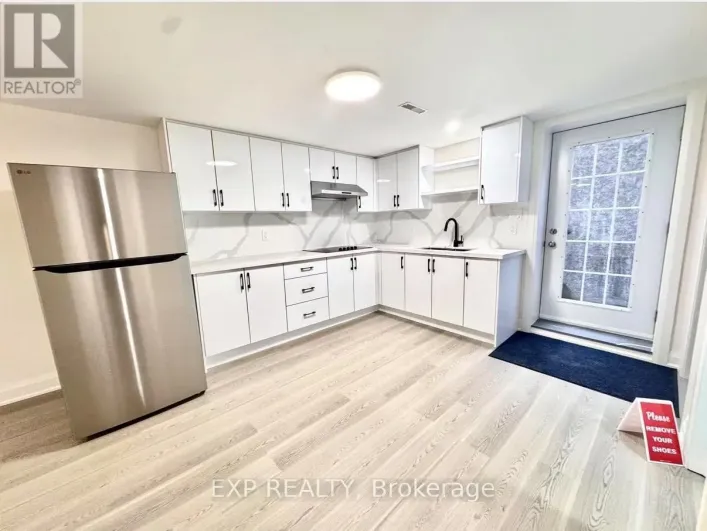 LOWER - 343 CHESTER LE BOULEVARD, Toronto