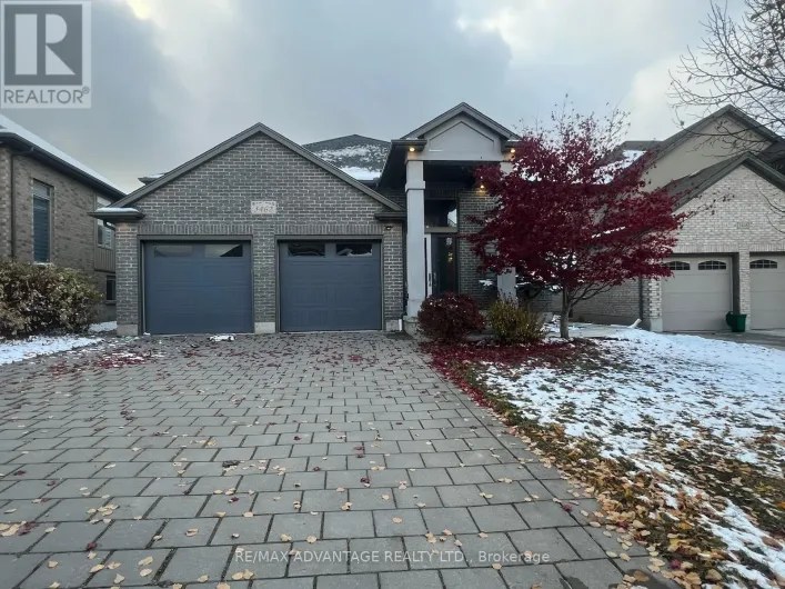 LOWER - 3462 MCLAUCHLAN CRESCENT, London South