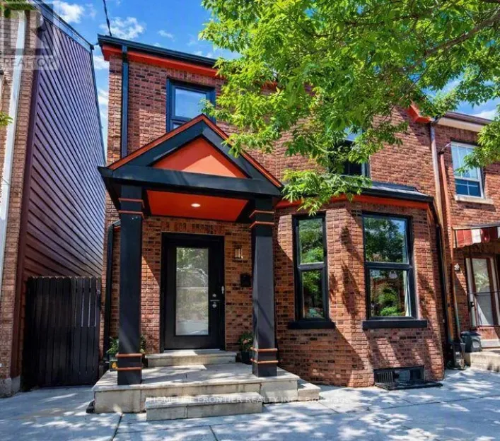 LOWER - 38 HENDERSON AVENUE, Toronto