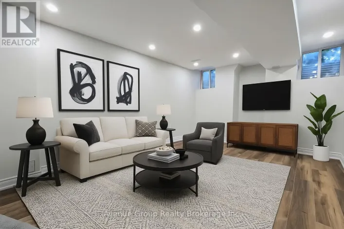 LOWER - 38 VIPOND ROAD, Whitby