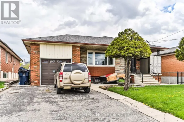 LOWER - 39 JOCADA ROAD, Toronto