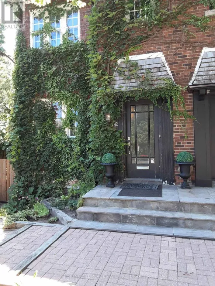 LOWER - 42 ASTLEY AVENUE, Toronto