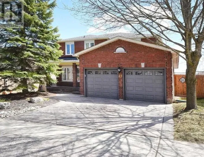 LOWER - 42 LENSMITH DRIVE, Aurora