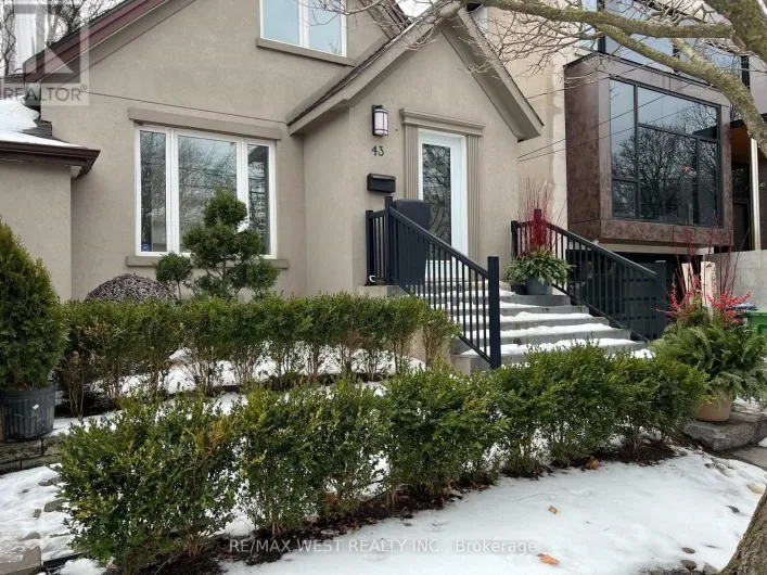 LOWER - 43 DUNBLAINE AVENUE, Toronto