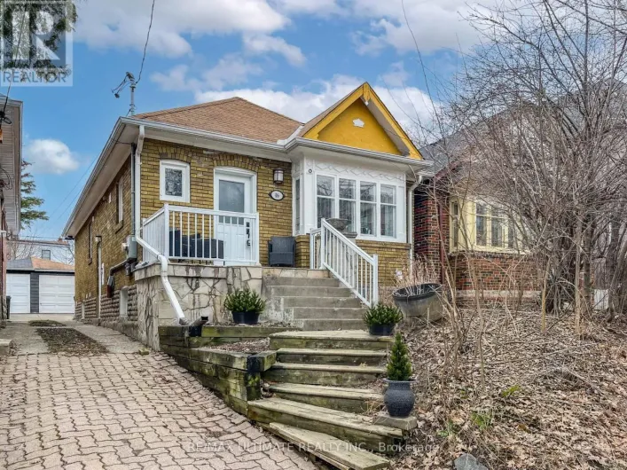 LOWER - 46 LORINDALE AVENUE, Toronto