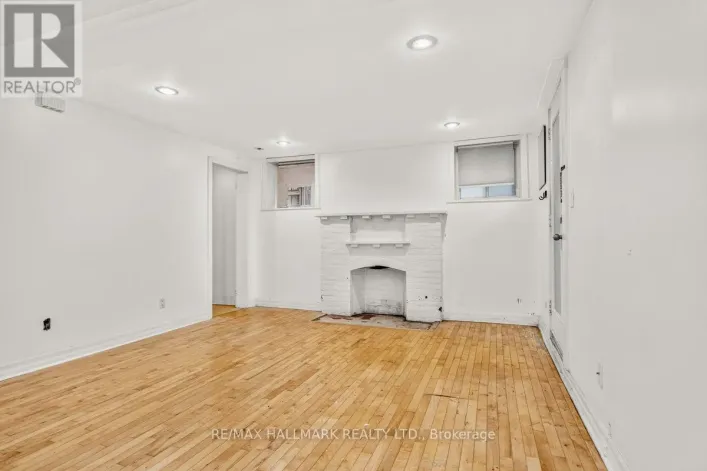 LOWER - 483 PARKSIDE DRIVE, Toronto
