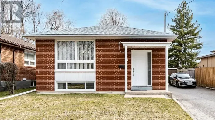 LOWER - 5 APPLEFIELD DRIVE, Toronto