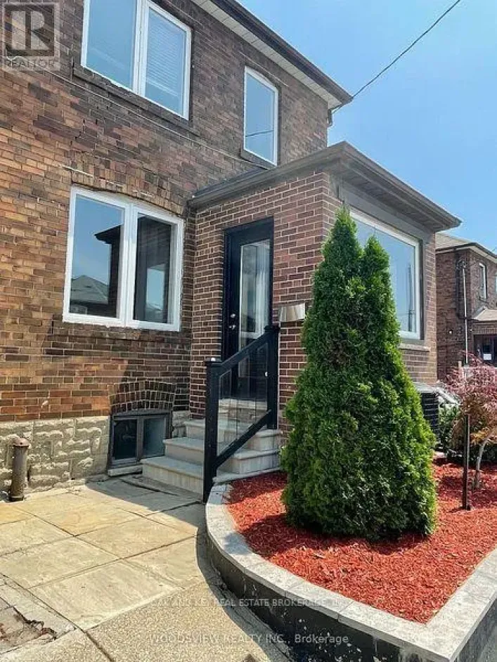 LOWER - 525 OLD WESTON ROAD, Toronto