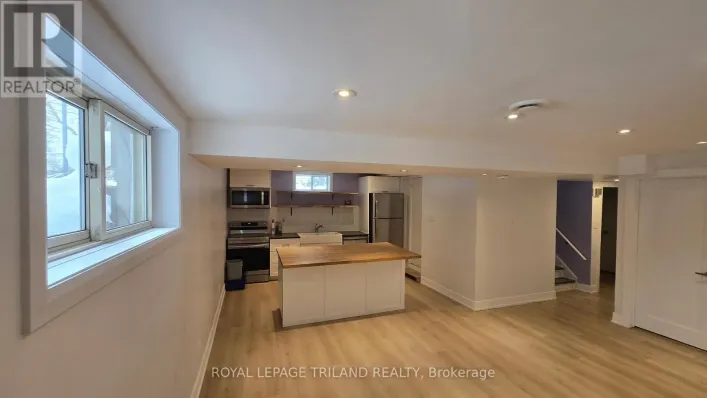 LOWER - 527 HALE STREET, London East