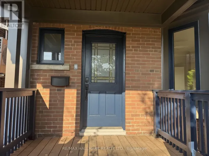 LOWER - 553 BROADVIEW AVENUE, Toronto