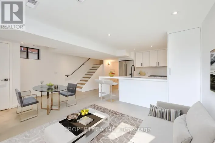 LOWER - 572 PALMERSTON AVENUE, Toronto